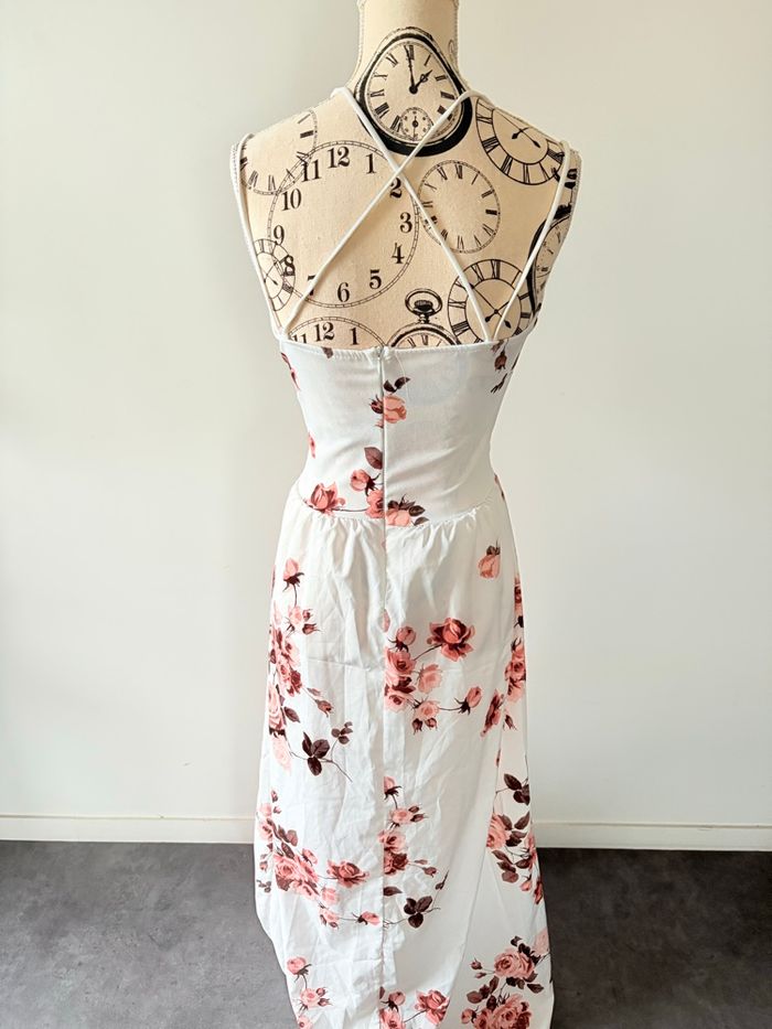 Robe fleurie - photo numéro 3