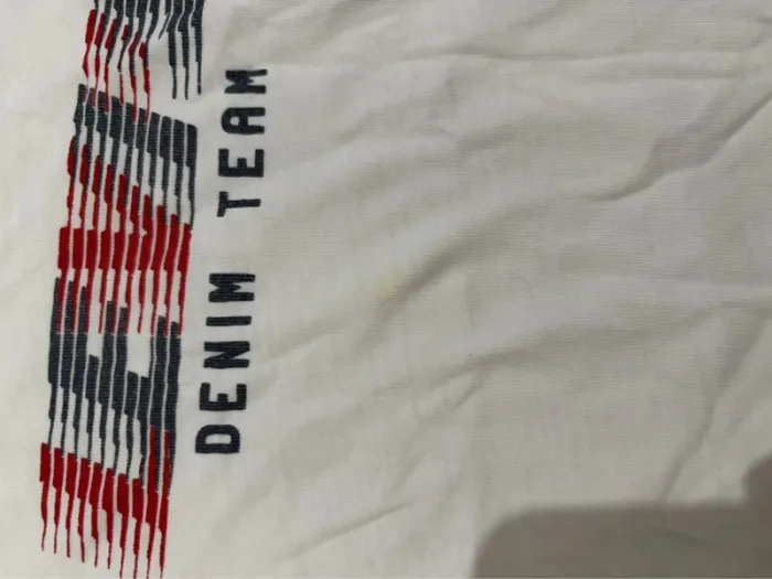Tshirt levis - photo numéro 2