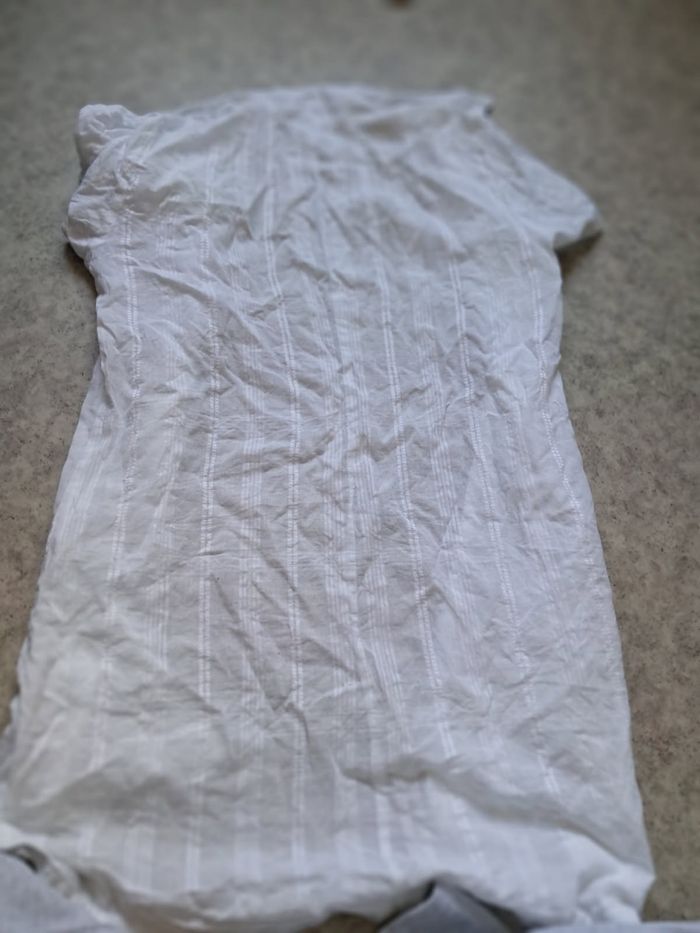 Chemise blanche.