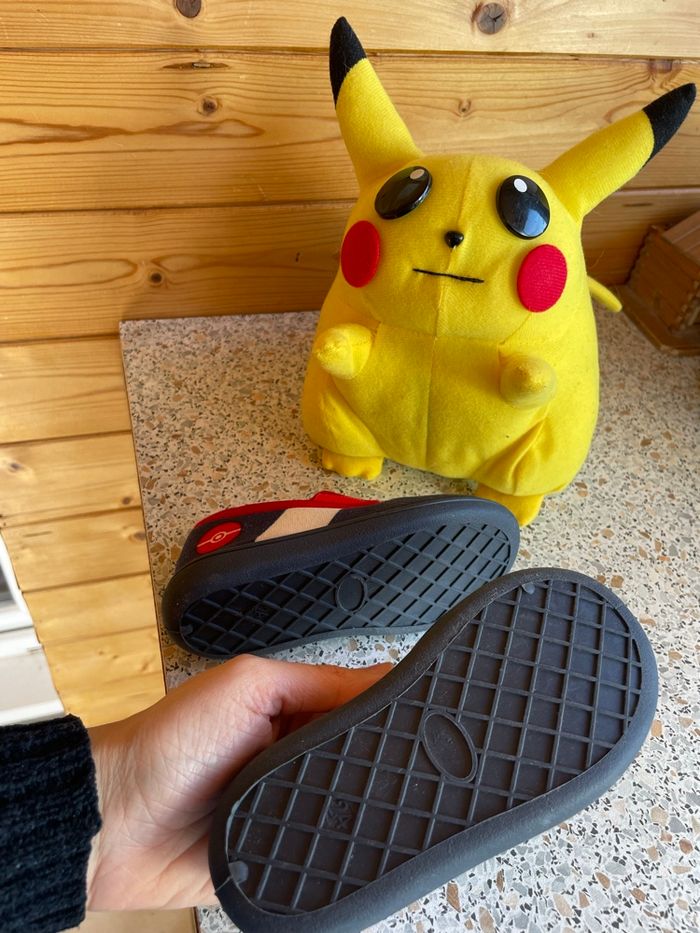 Chausson pikachu - photo numéro 5