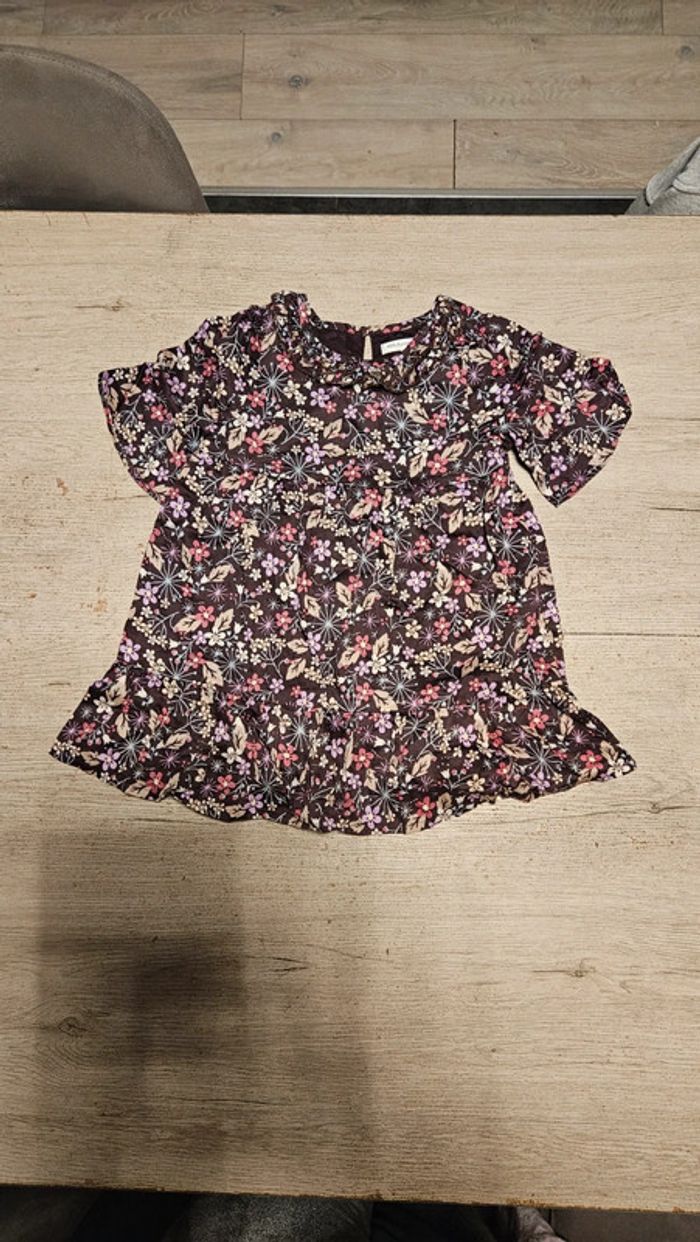 Blouse longue evasée, manches courtes, mauve fleurie, Marks&Spencer, Autograph, 6 ans, non mise - photo numéro 3