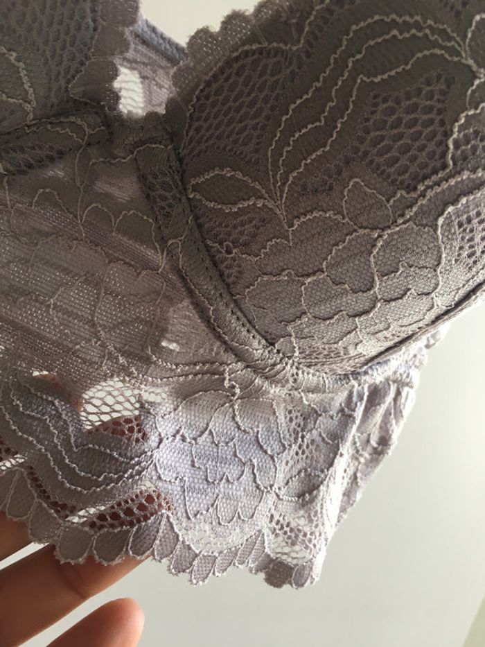 Soutien-gorge bustier en dentelle - photo numéro 5