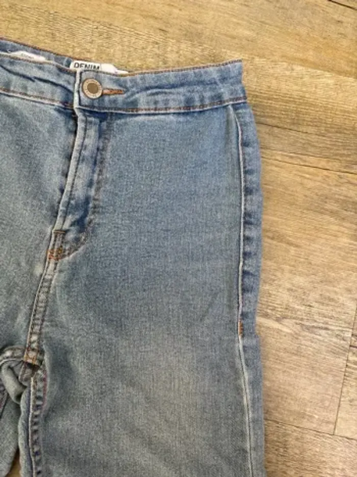 Jean femme bershka - photo numéro 2