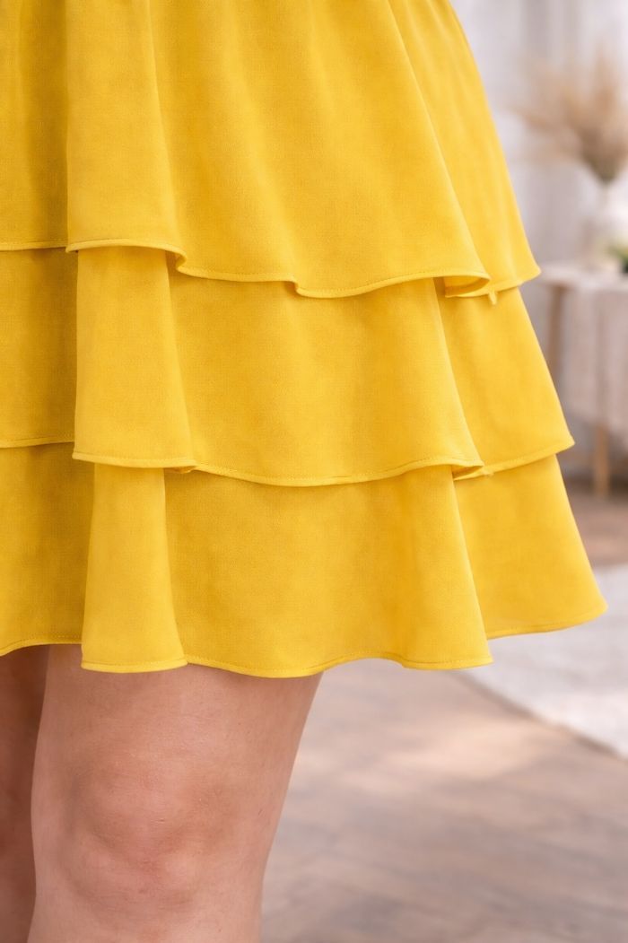 Robe patineuse manches longues bouffantes jaune citron pepsy Femme taille 54 marque Asos 💍 - photo numéro 5