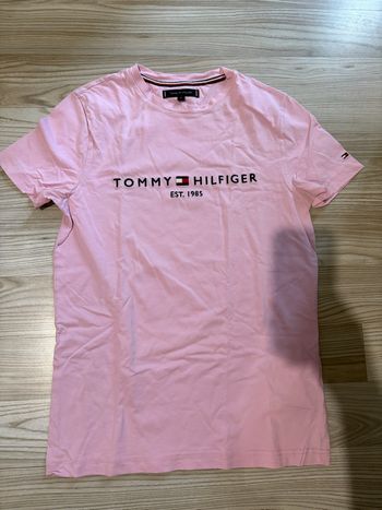 t-shirt tommy hilfiger 