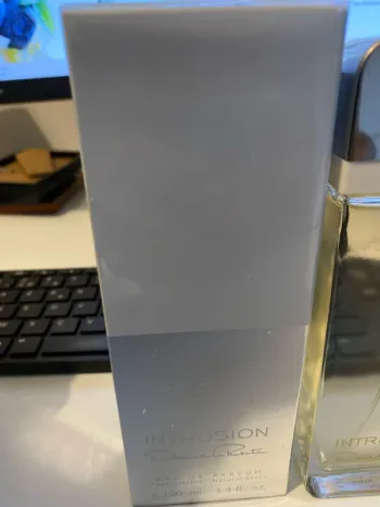 Oscar de la Renta parfum Intrusion new