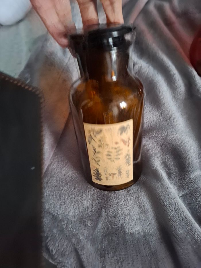 Vase avec bouchon - photo numéro 2