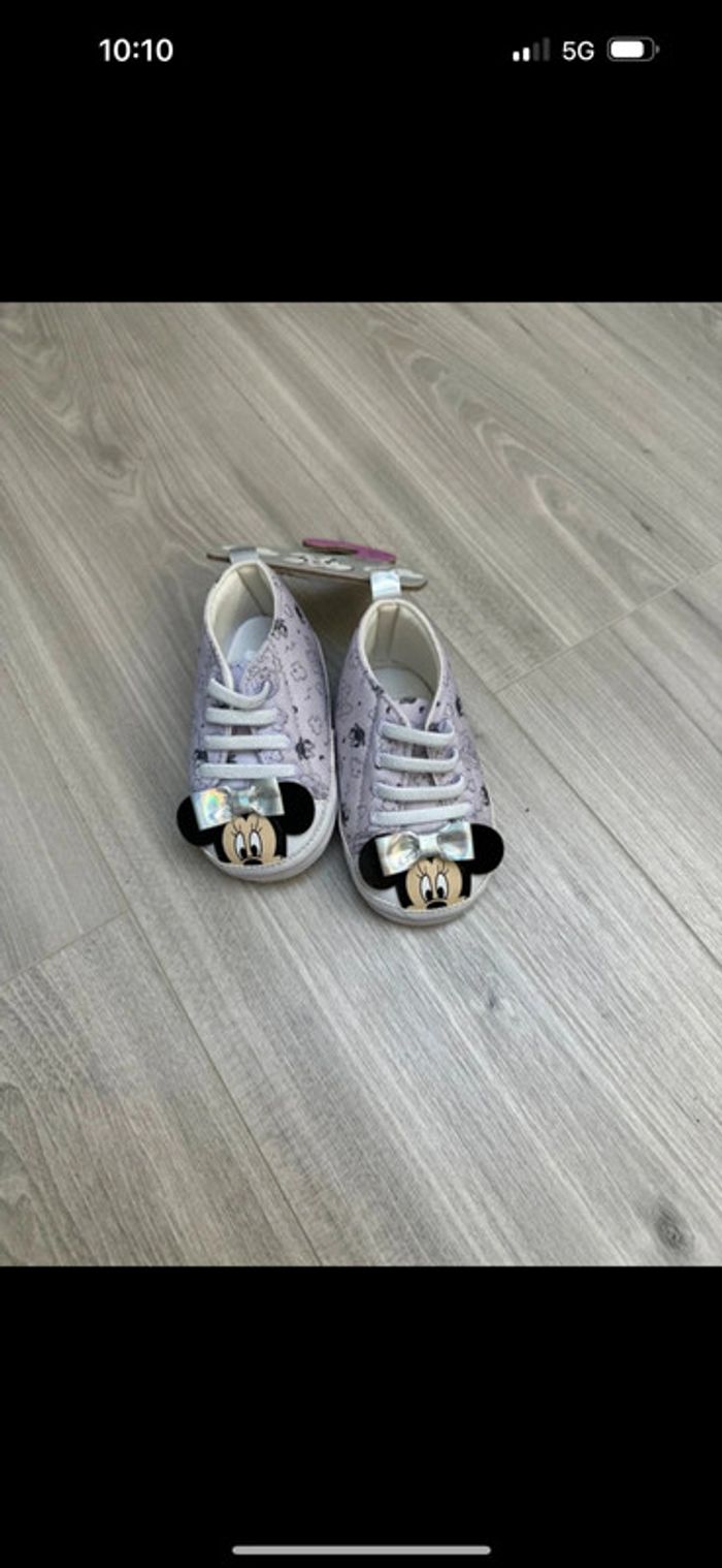 Chaussures bébé fille Minnie 20-21 neuves avec étiquette