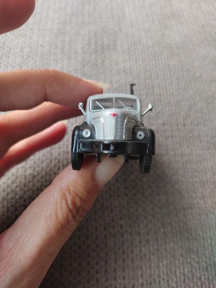 Miniature camion porteur de benne Chevrolet - photo numéro 2