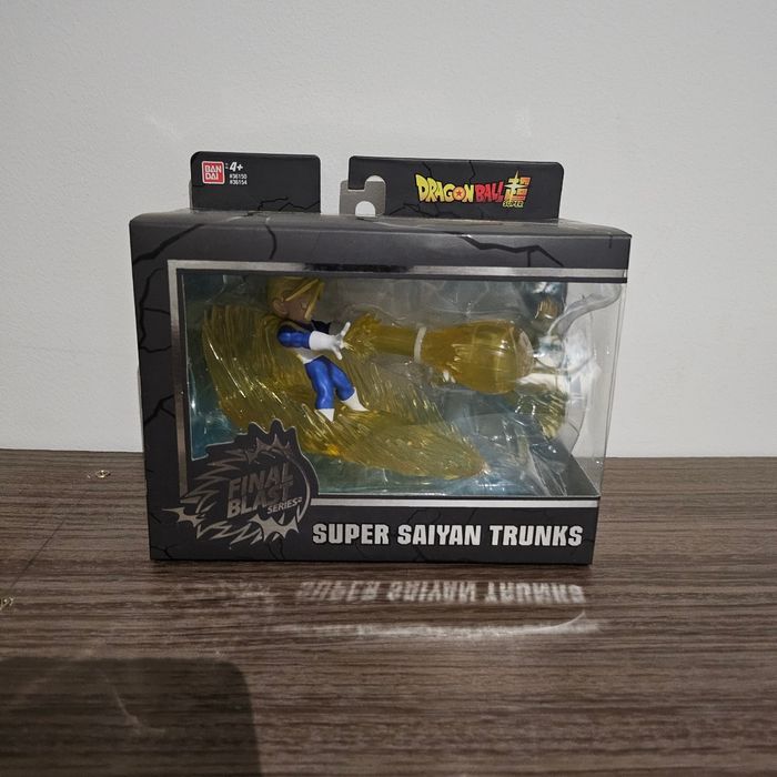 Figurine dragon ball z trunks