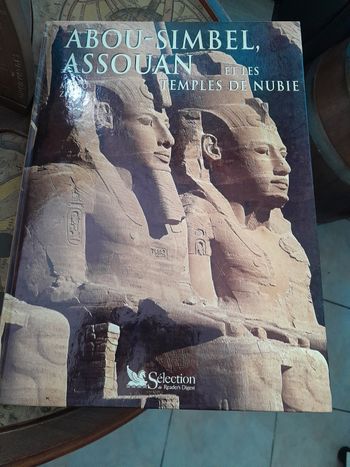Livre abou simbel Assouan et les temples de nubies