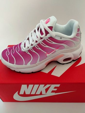 Tn air max plus enfants taille 34 neuf
