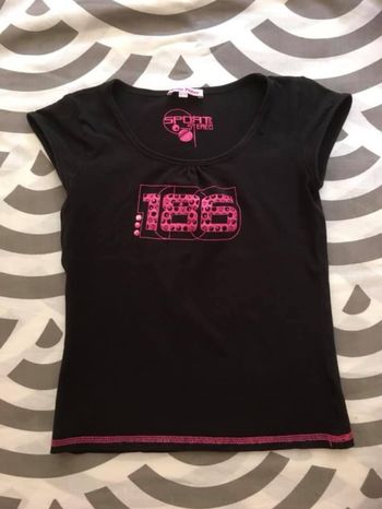 T-shirt noir fille Fivemilessport 6 ans (1€50)