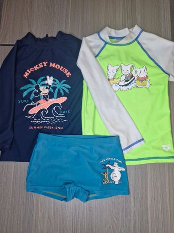 Lot été taille 24 mois Tee-shirt anti-uv et maillot