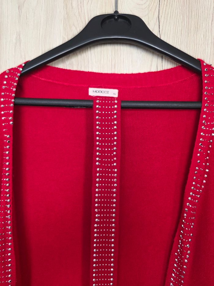 GILET FEMME ROUGE AVEC CEINTURE STRASS TAILLE UNIQUE D'UN 34/40 MARQUE MOOCCI - photo numéro 5