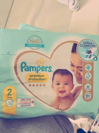 Couche Pampers taille 2