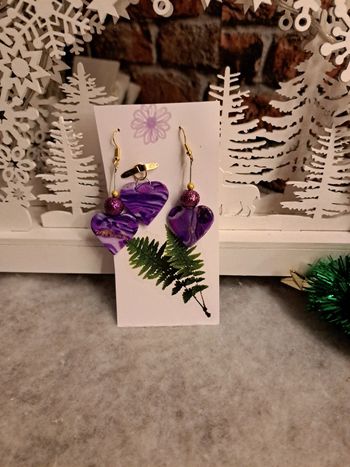 Boucles d'oreilles pendante cœur avec pendentif assortie violet