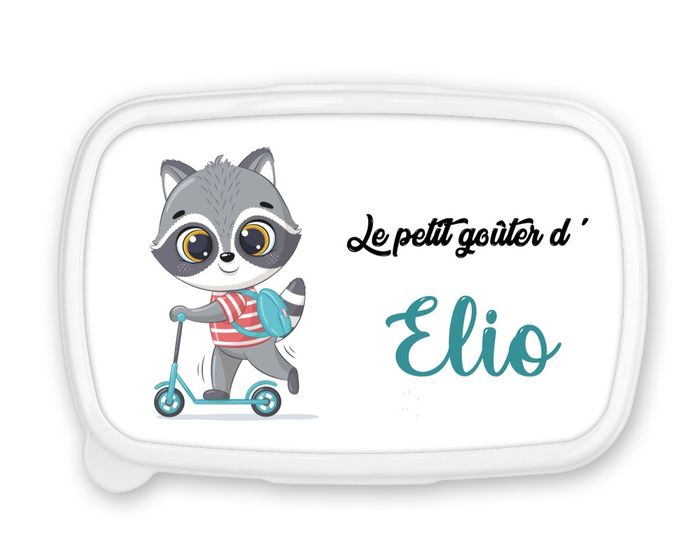 Boîte à goûter personnalisée prénom raton laveur trottinette – Fond bleu – Lunch box garçon – Rentrée scolaire maternelle
