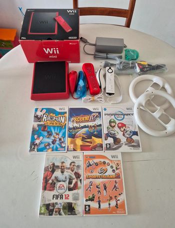 Console nintendo wii mini rouge en boite et jeux