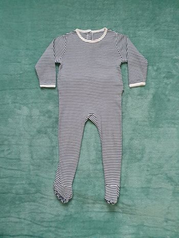 Tres beau pyjama 2 ans