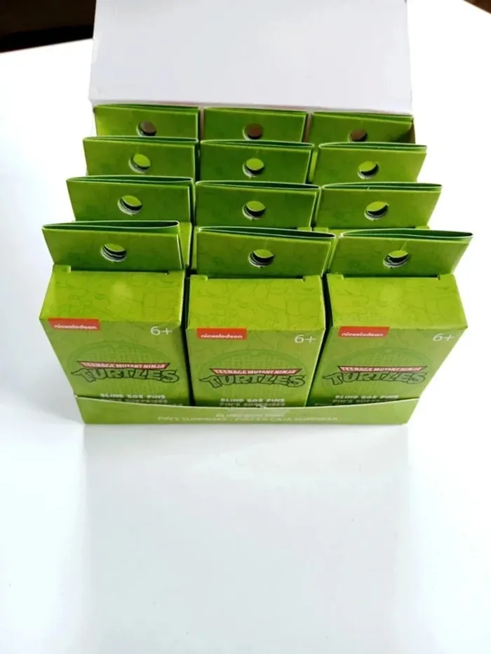 Pin’s émaillé Pizza Slices surprise Loungefly Teenage Mutant Ninja Turtles - photo numéro 3