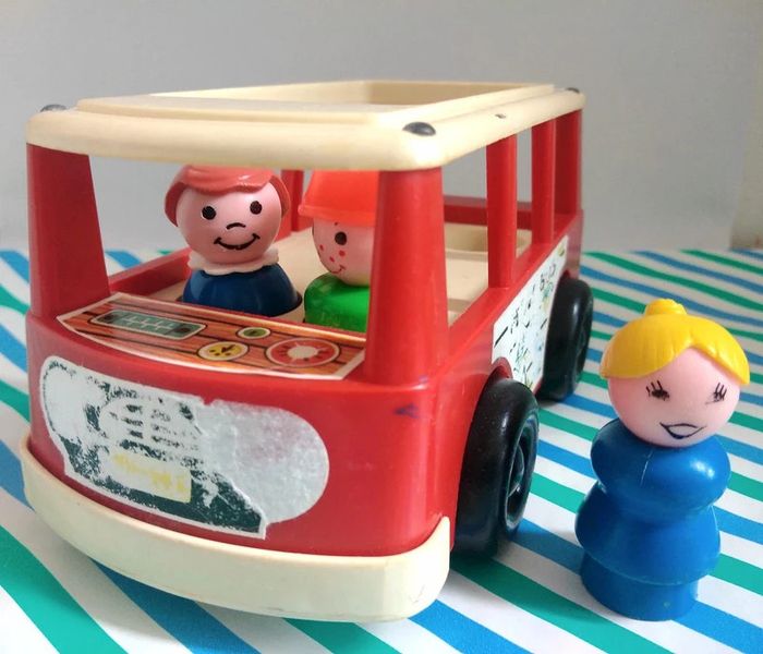 Bus Scolaire Vintage Fisher-Price avec 3 Figurines Little People – vintage 70s