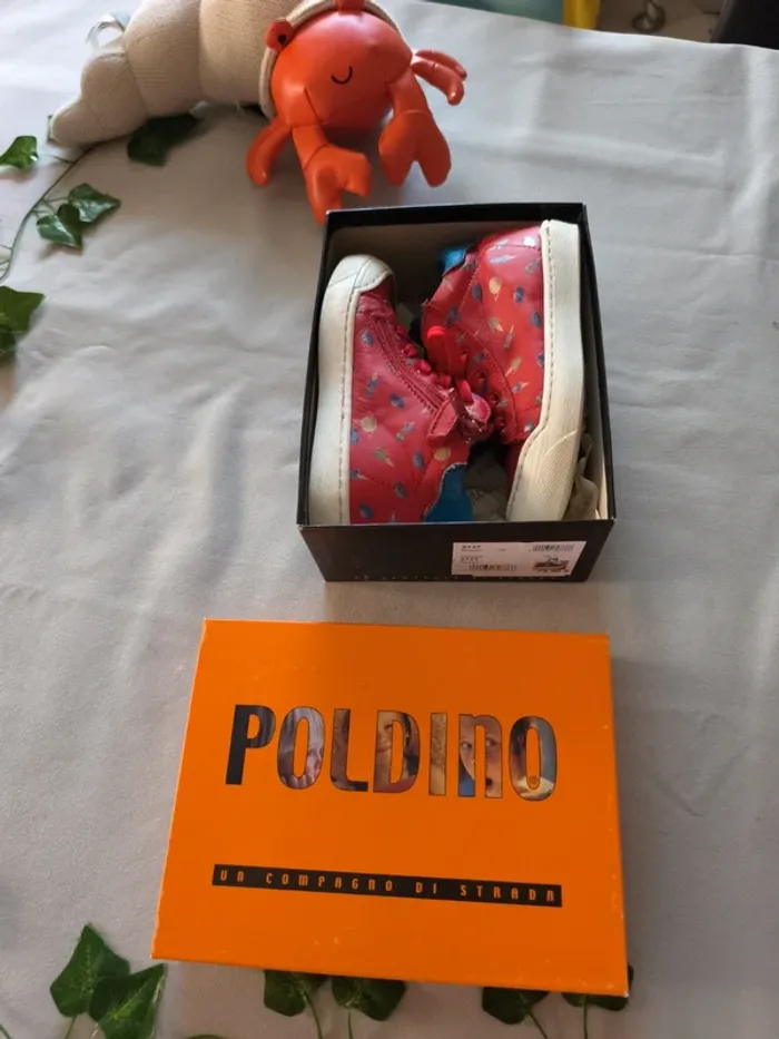 Paire de basket rouge imprimé fusée 🍃poldino - photo numéro 3