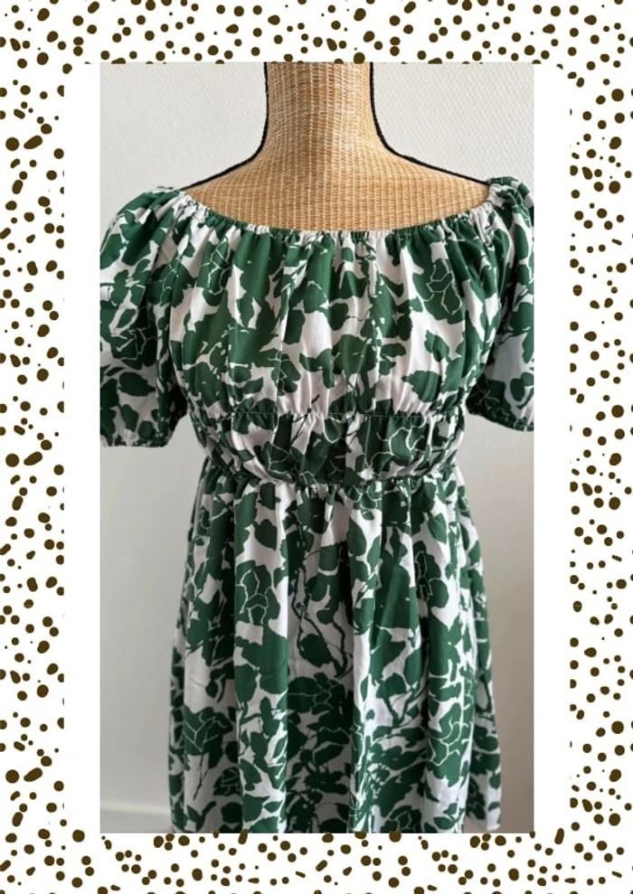 Robe verte à imprimé floral – taille M – neuve - photo numéro 3