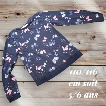🦋💖 Sweat papillons H&M – Fille 5/6 ans 🌸