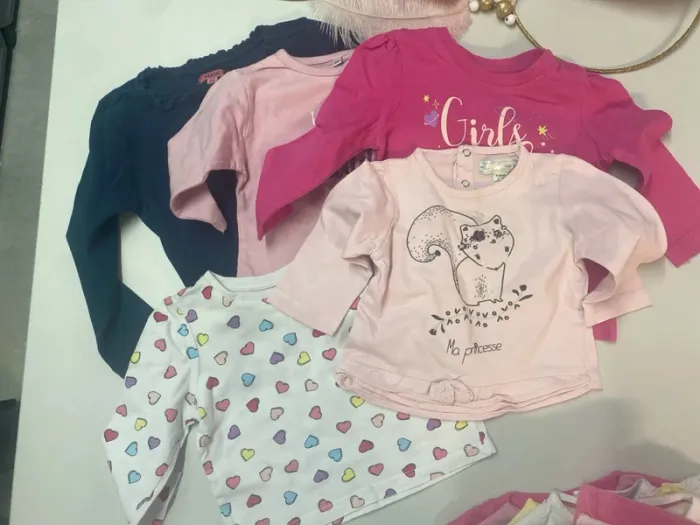 Lot 41 vêtements fille printemps/ été  - Taille 6 mois - photo numéro 4