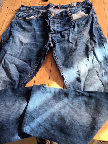 Jeans Serge blanco taille 38