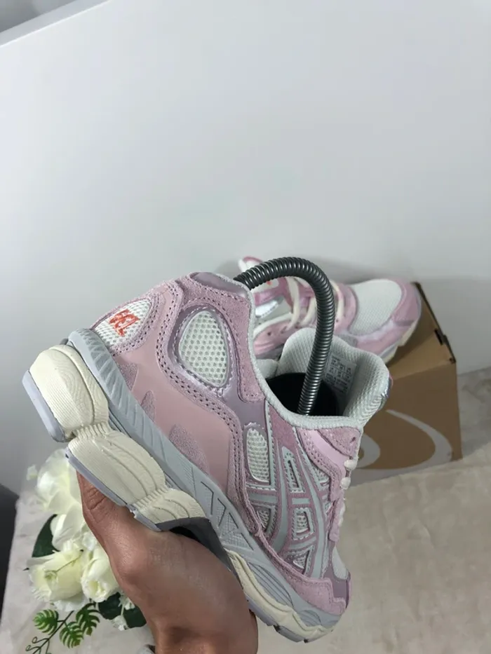 Asics Gel-NYC Cream Rose Water taille 39 - photo numéro 3