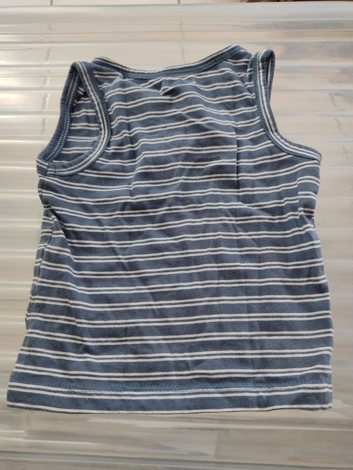 T-shirt sans manches 3 mois - photo numéro 2