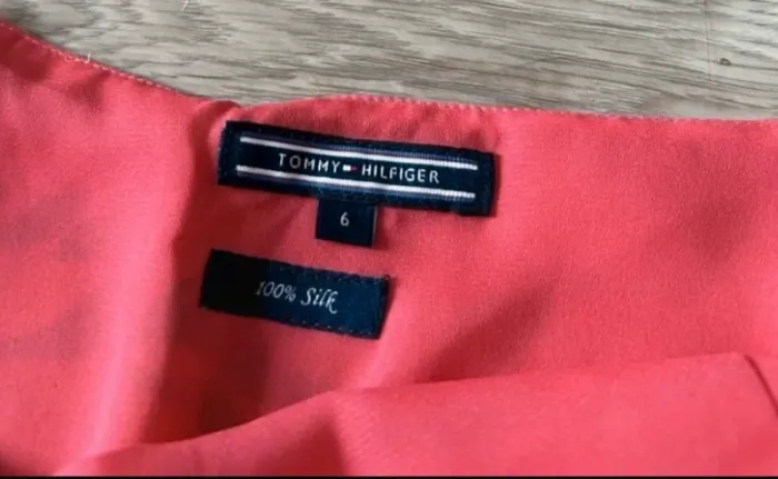 Tommy hilfiger jupe en 100% soie, taille 34 - photo numéro 2