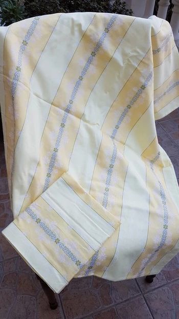 Parure de lit : Couette + 2 taies d'oreiller 152 x 188 cm