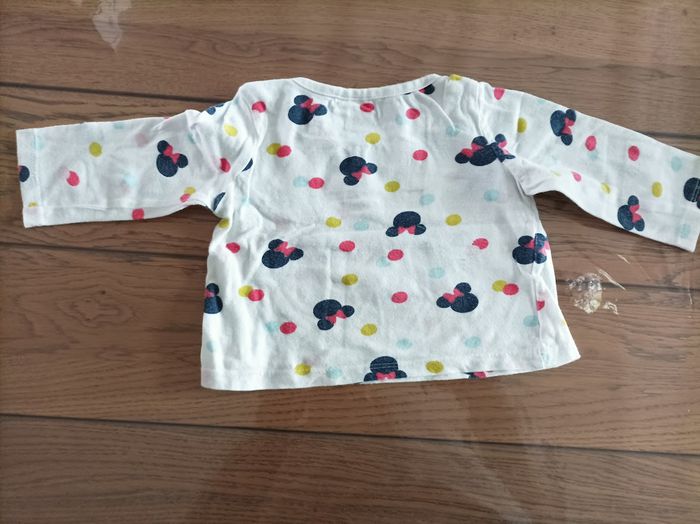 Lot n°152 T-Shirt Manches longues Disney Baby 6 mois - photo numéro 4