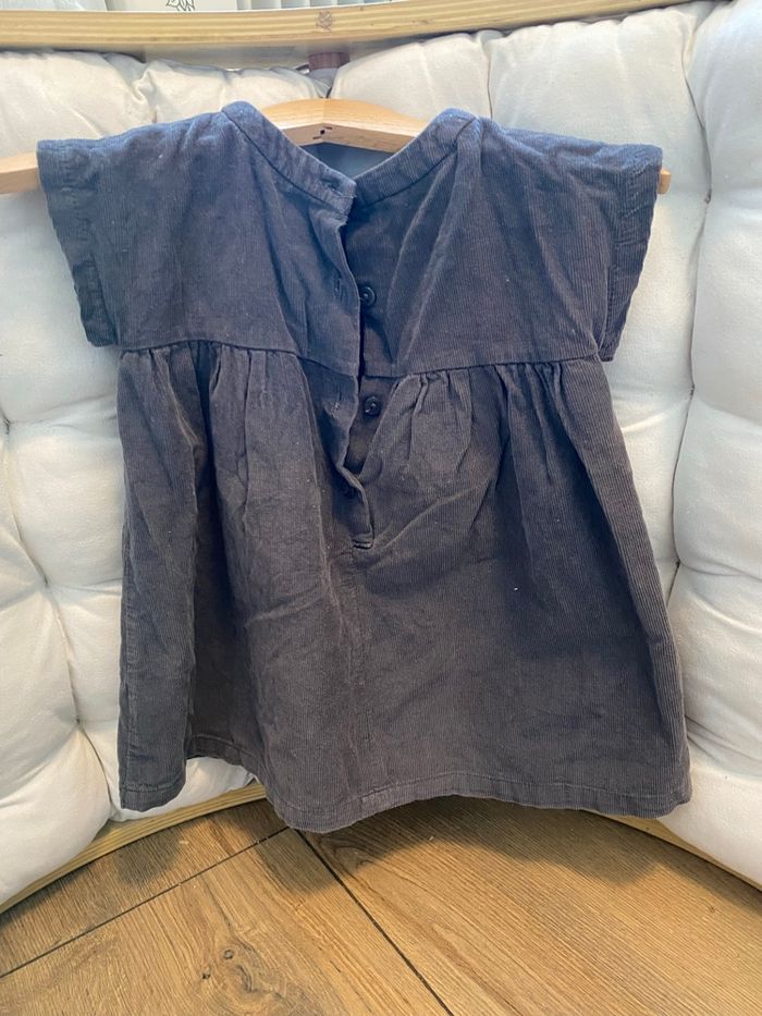 Robe grise avec sequins - photo numéro 2