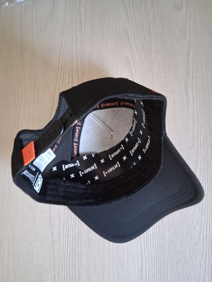 Capslab Casquette dragon ball z  authentique hologramme 3D - photo numéro 9