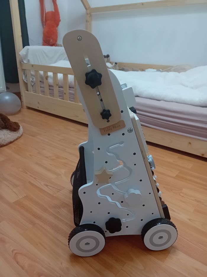 Trotteur en bois - photo numéro 4