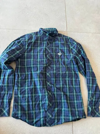 Chemise Le Shark, taille M, très bon état