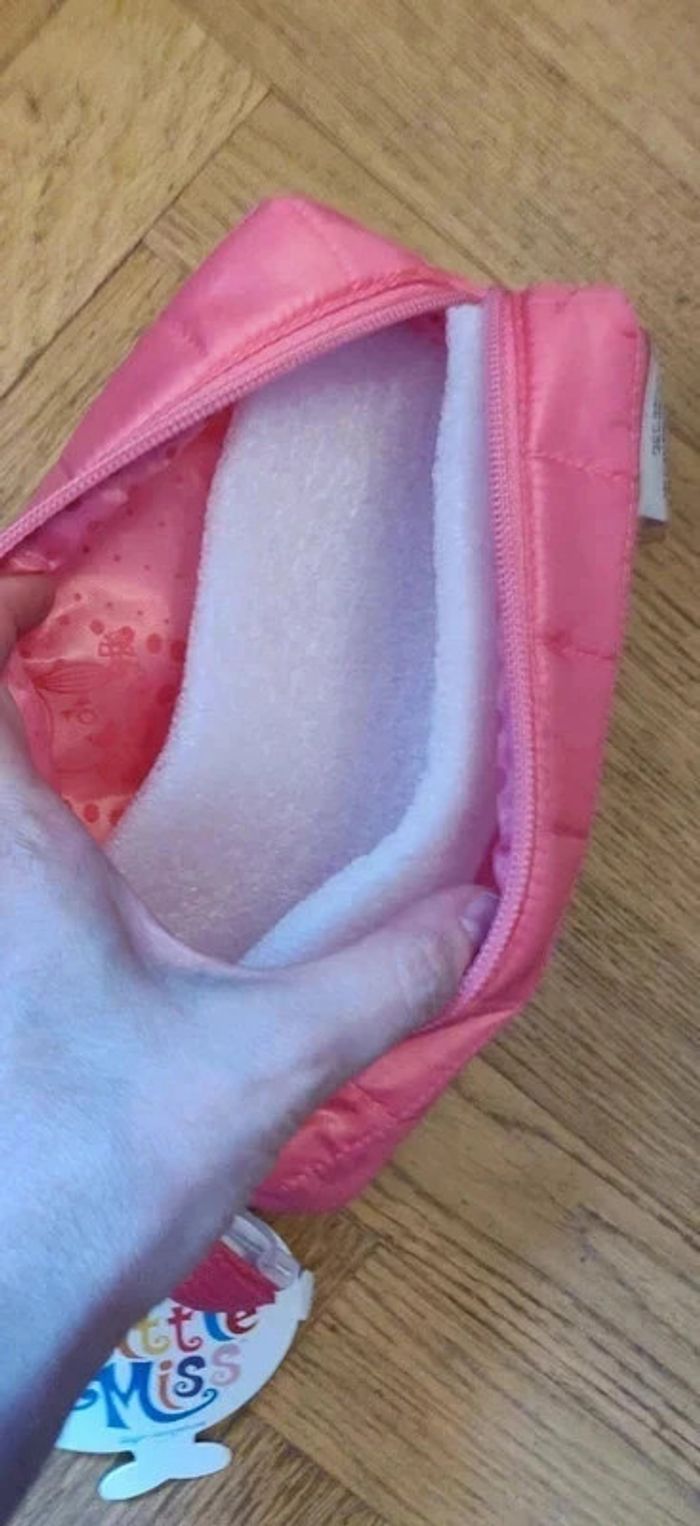 Neuve et étiquetée Grosse trousse carrée rose Mr Men Little Miss - photo numéro 3