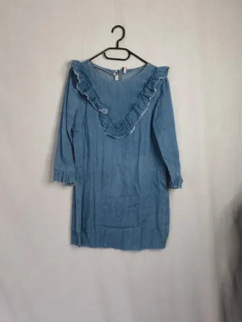 Robe en jean à volants zara