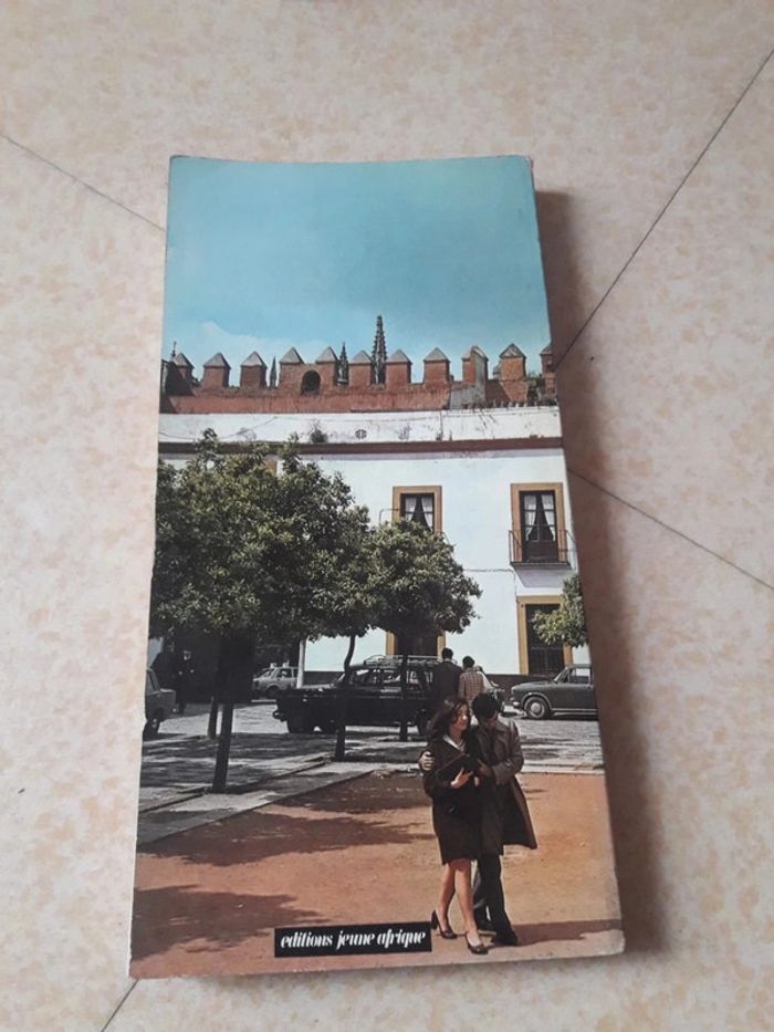 Livre - L'Espagne aujourd'hui - Le voyage en couleurs - photo numéro 2
