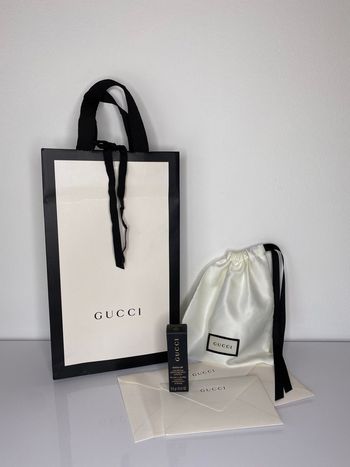 Rouge à lèvres rose hibiscus thrill 400 Gucci