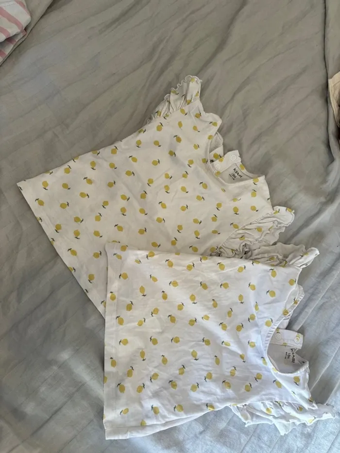 Lot 6 hauts - 18 Mois - photo numéro 4