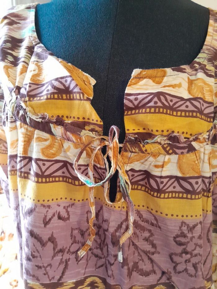 Blouse à motif colorés taille 40 fluide été decolté - photo numéro 3
