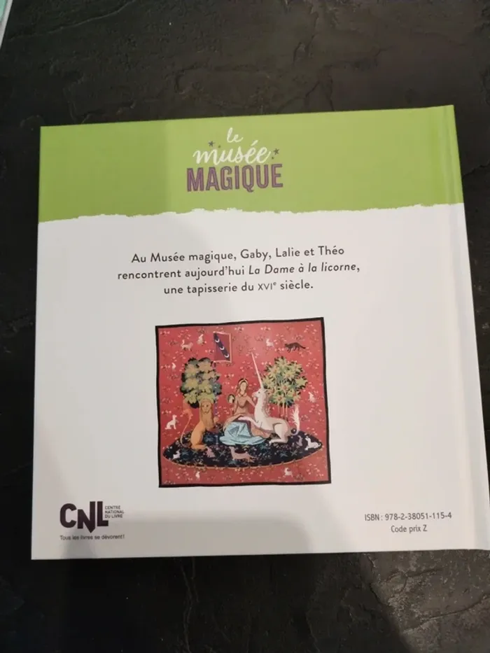 Livre la dame à la licorne - photo numéro 2