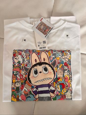 Popmart T-shirt Labubu neuf taille M