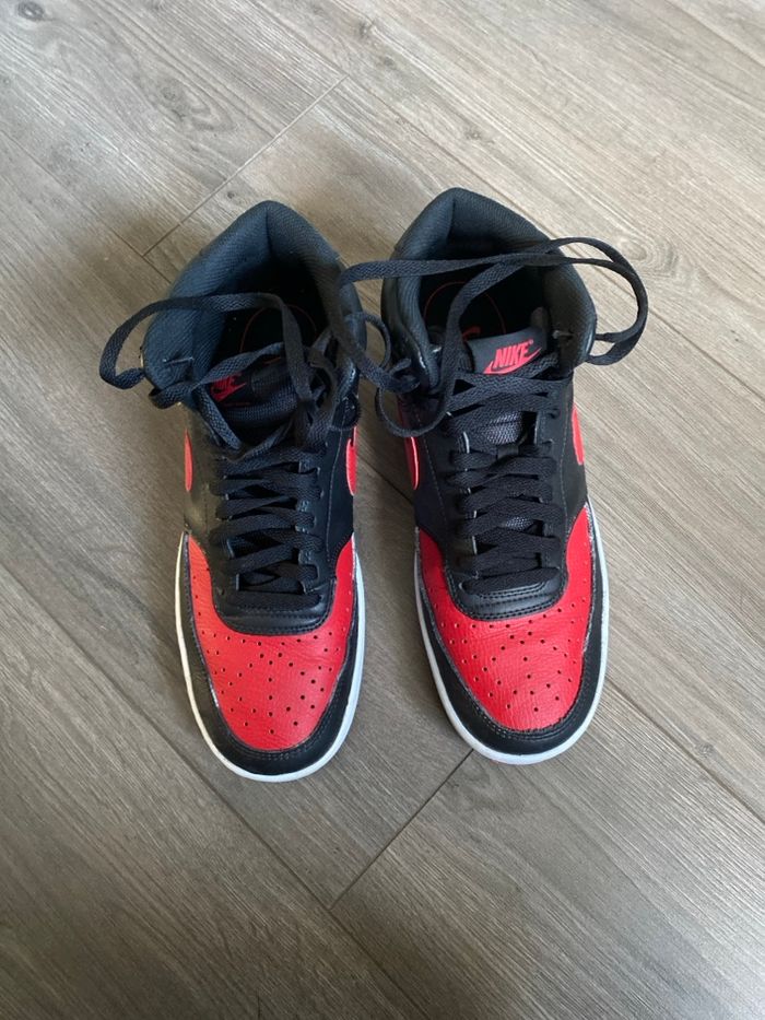 Air Jordan rouge et noire - photo numéro 4