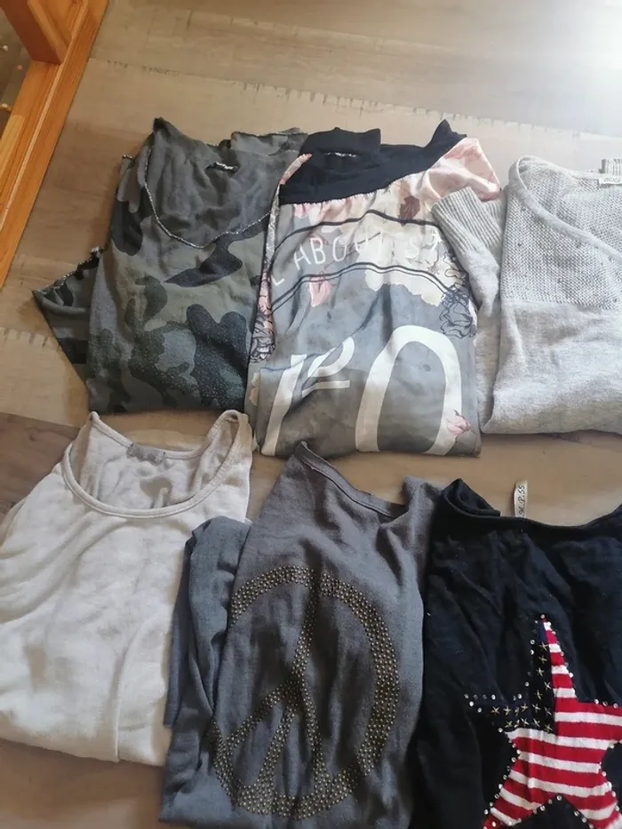 Lot vêtements femme taille unique - photo numéro 4